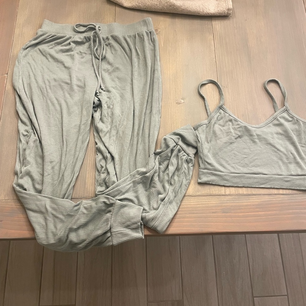 Vici Lounge Set